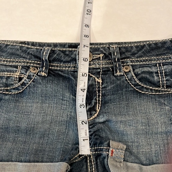 Source Of Wisdom Cuffed Low Rise Shorts Size 3 - Picture 4 of 16